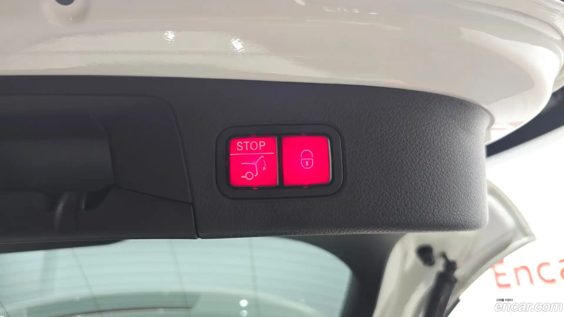 GLA-Class Mercedes-Benz 2020.11-OPTION-021