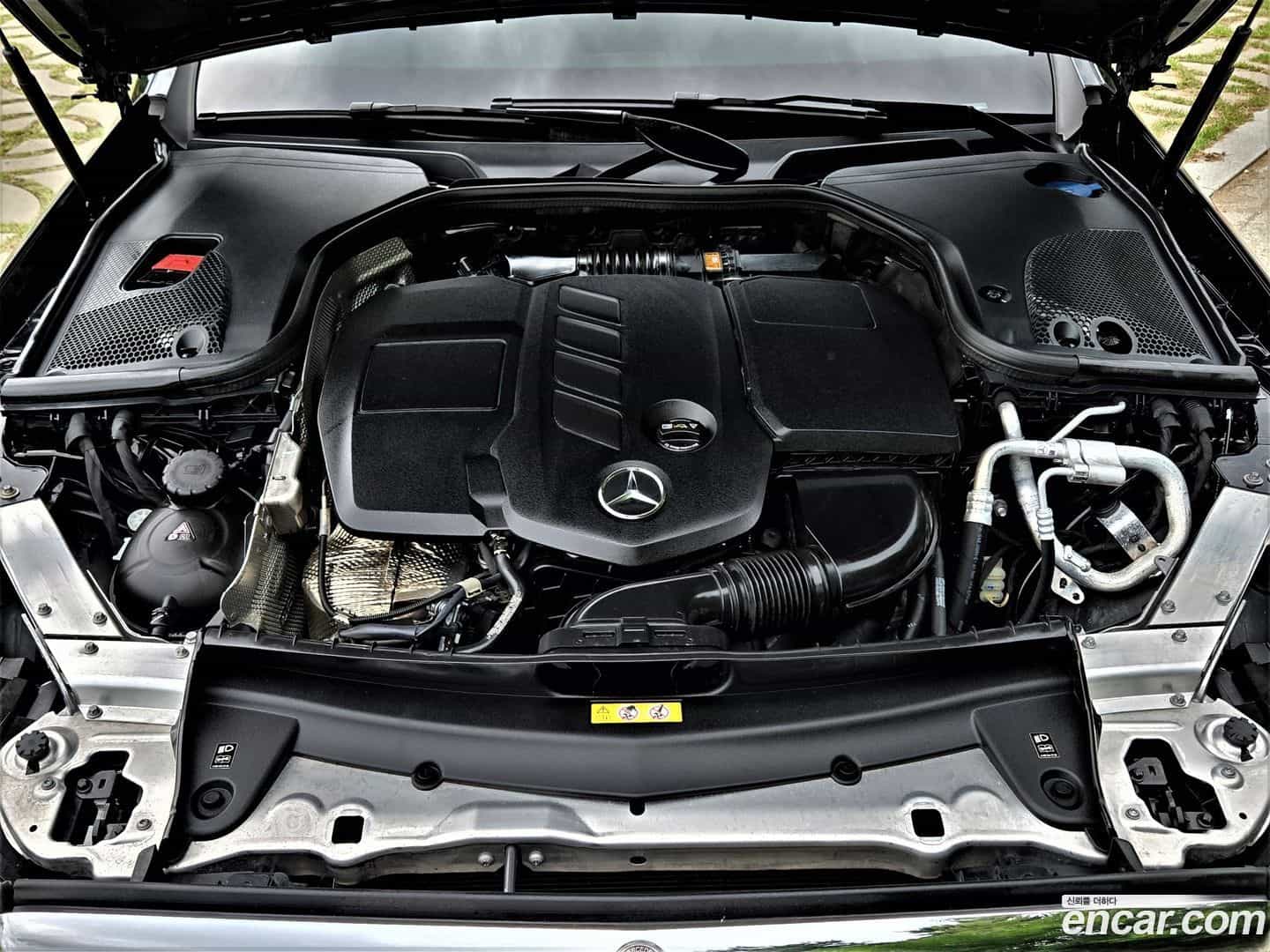 E-Class Mercedes-Benz 2019.8-OUTER-006