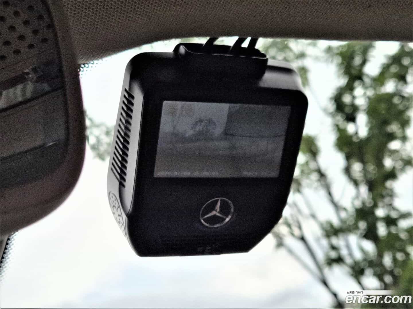 E-Class Mercedes-Benz 2019.8-OPTION-024