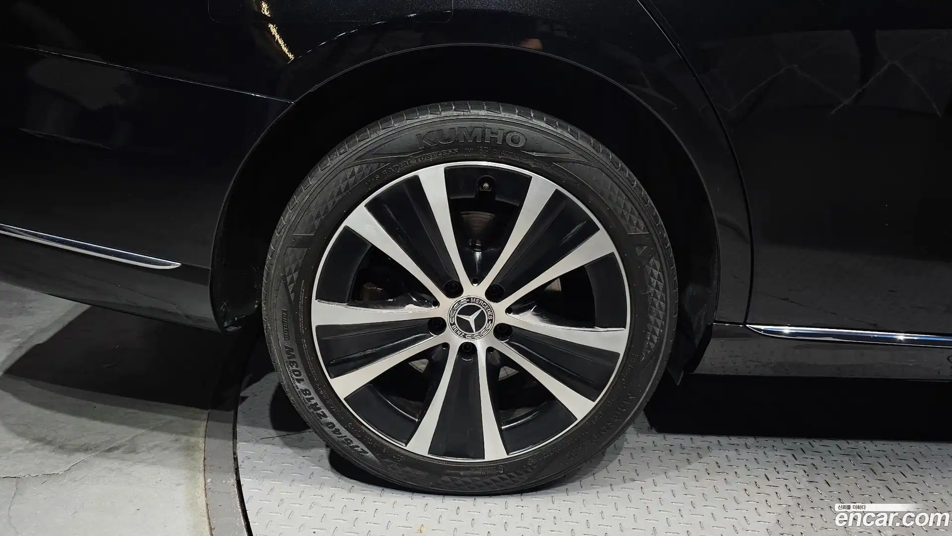 E-Class Mercedes-Benz 2020.11-OUTER-005