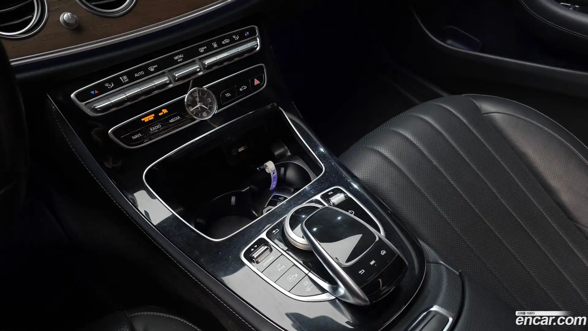 E-Class Mercedes-Benz 2020.11-OPTION-022