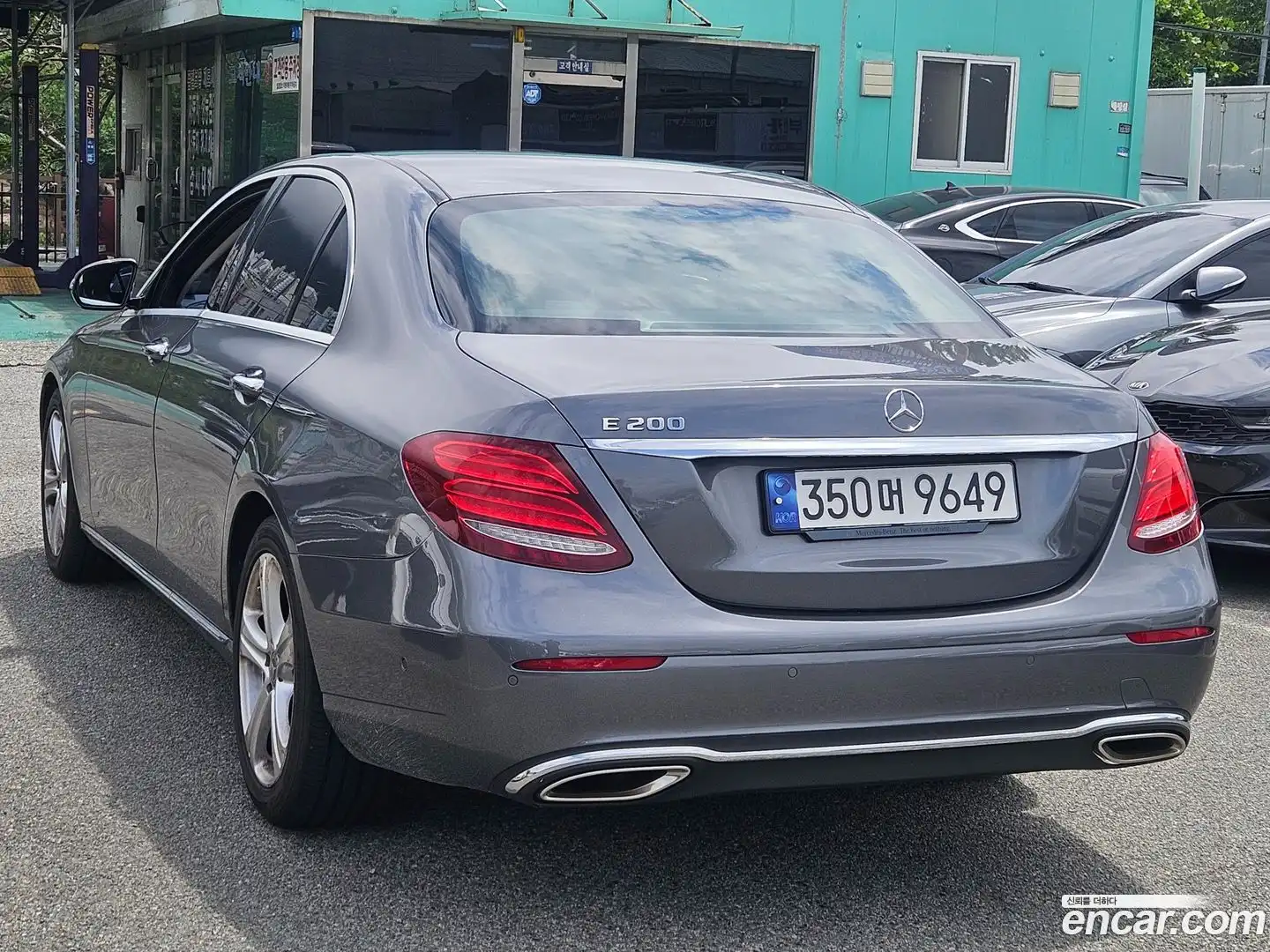 E-Class Mercedes-Benz 2018.0-OUTER-005