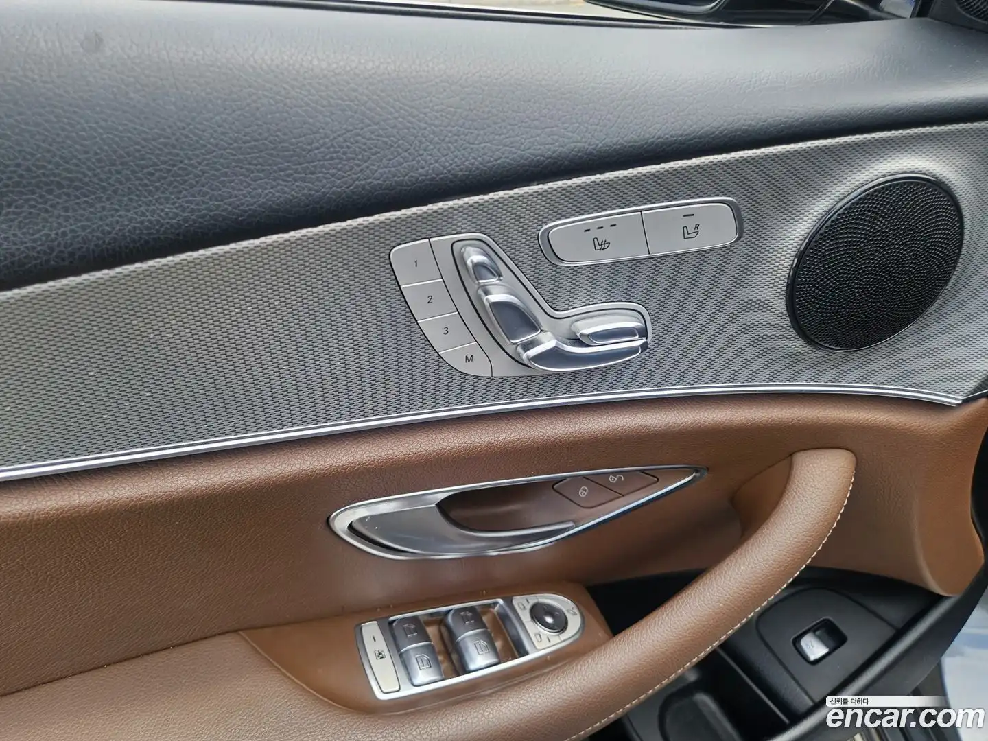 E-Class Mercedes-Benz 2018.0-INNER-008