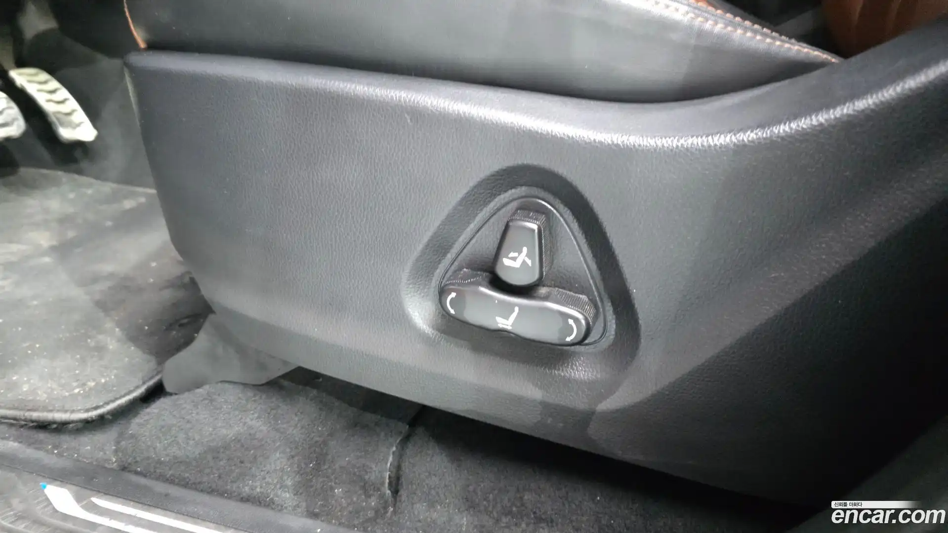 Rexton KG Mobility 2018.2-OPTION-044