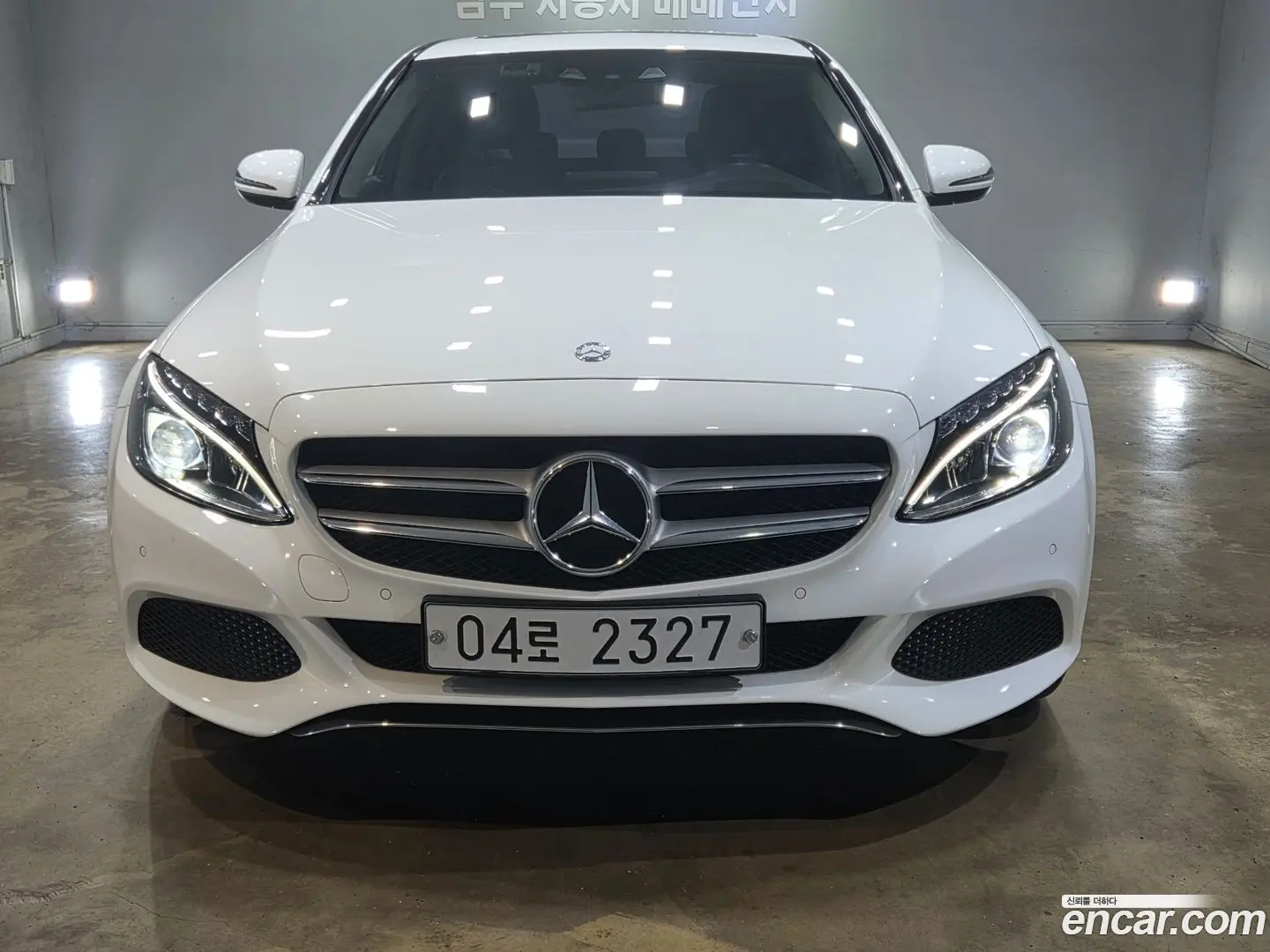 Main__Slider__Photo:C-Class Mercedes-Benz 2017.5-0