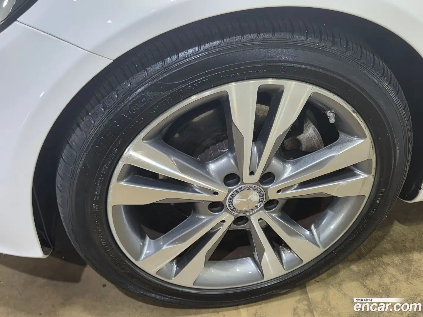C-Class Mercedes-Benz 2017.5-INNER-007
