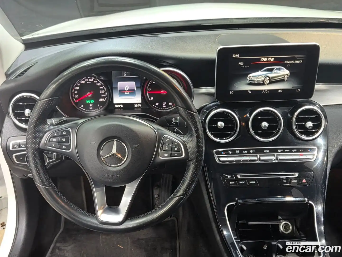 C-Class Mercedes-Benz 2017.5-OPTION-017