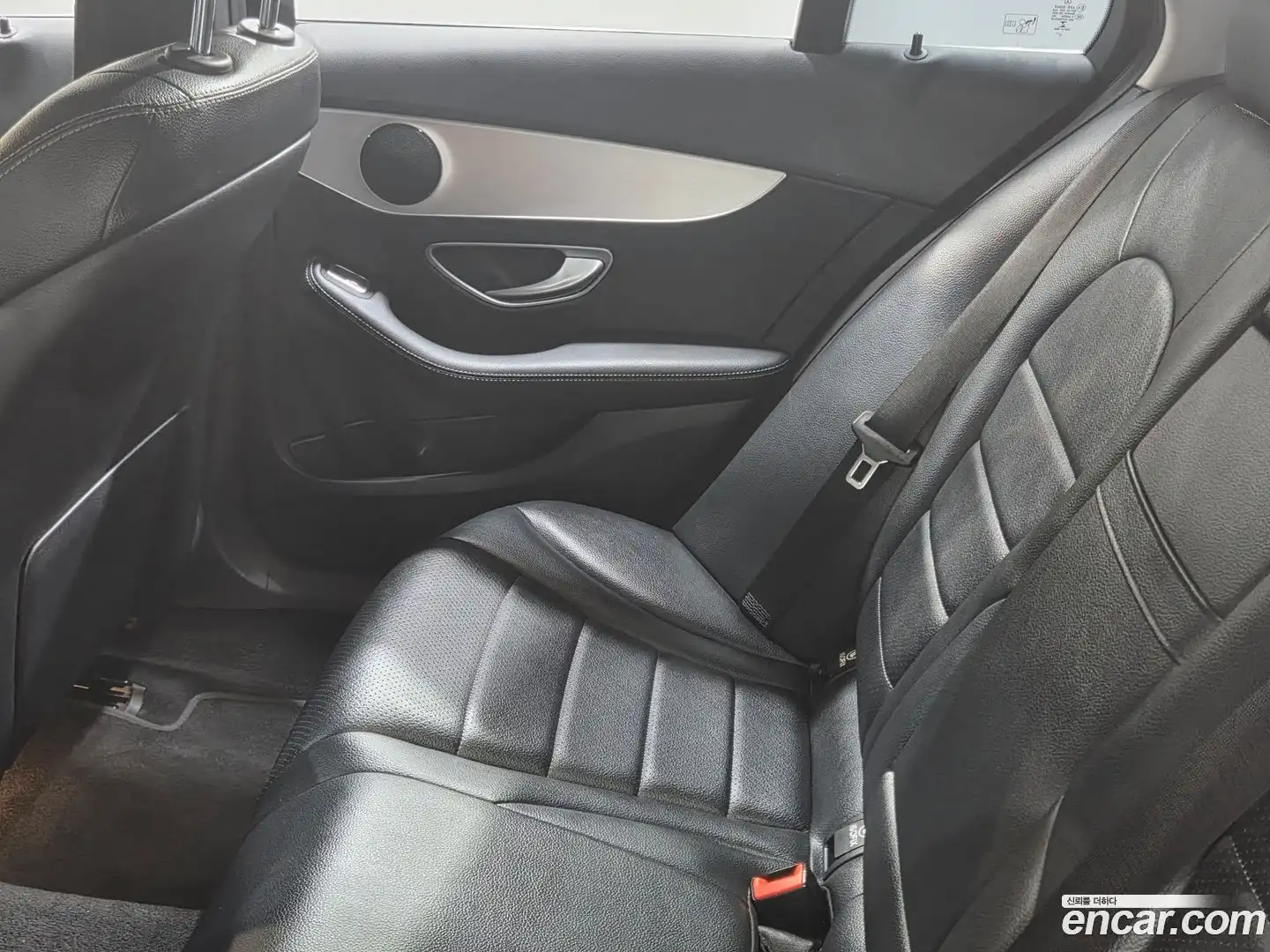 C-Class Mercedes-Benz 2017.5-OPTION-020