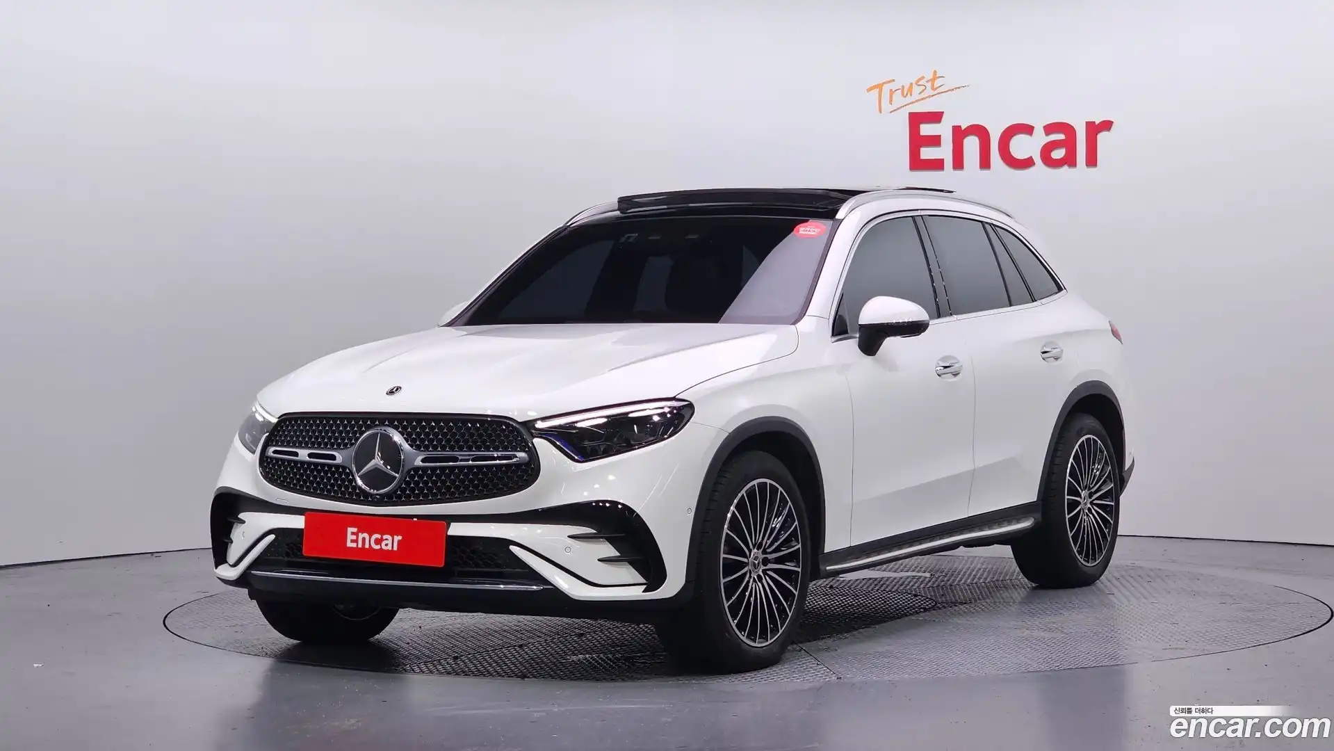 GLC-Class Mercedes-Benz 2024.2-OUTER-001