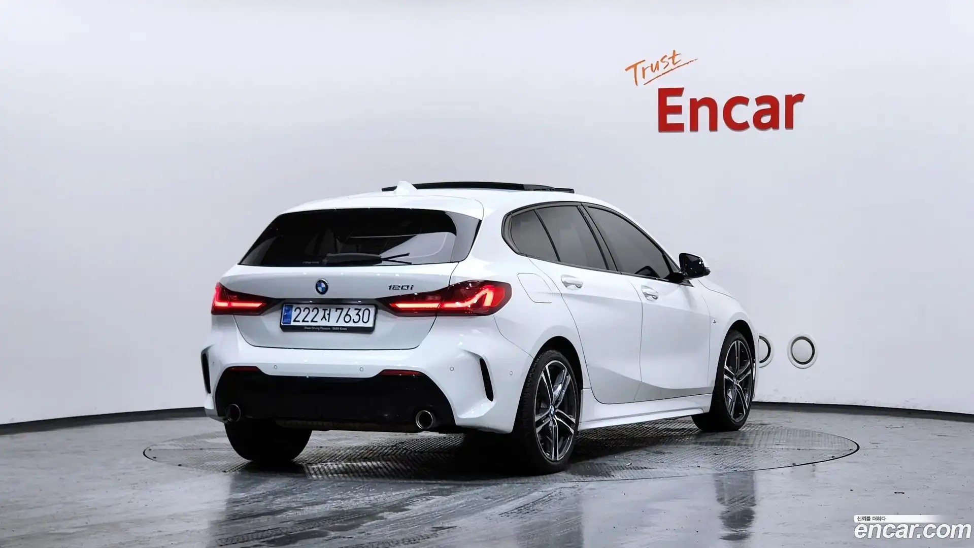 1-Series BMW 2023.5-OUTER-002
