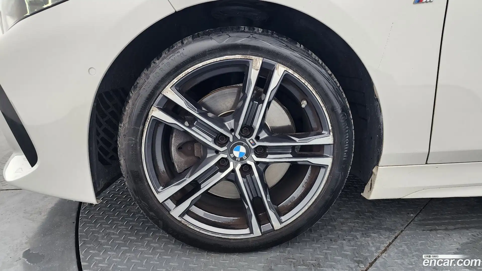 1-Series BMW 2023.5-OUTER-005