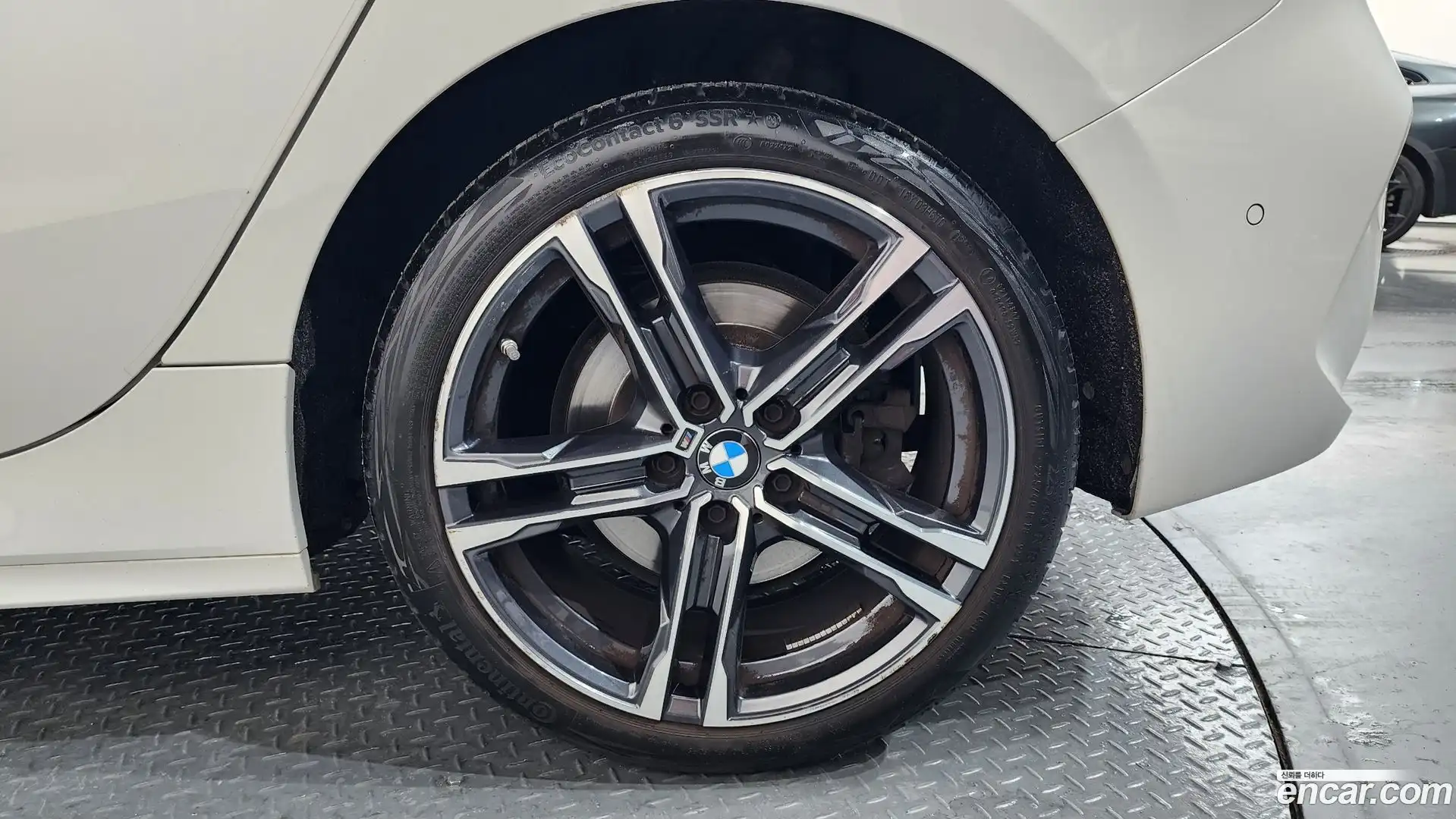 1-Series BMW 2023.5-OUTER-031