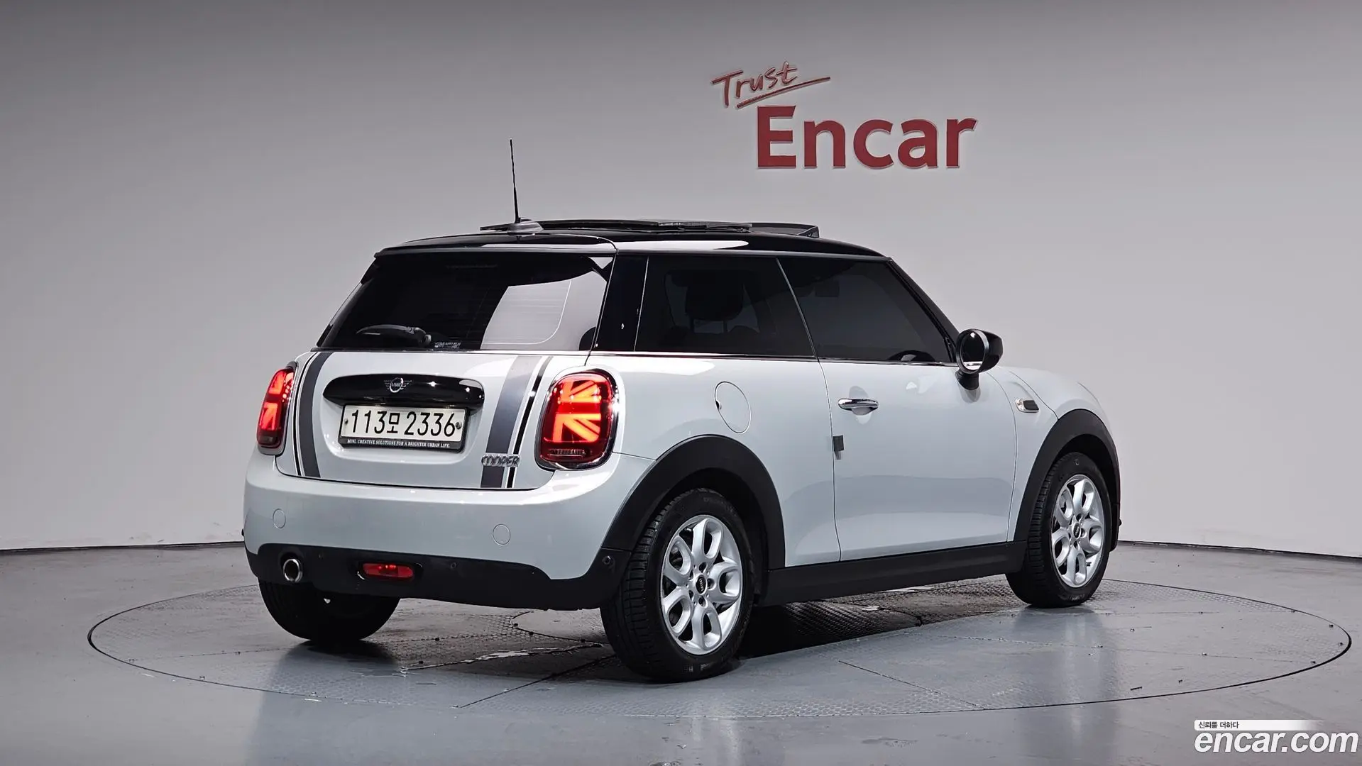 Main__Slider__Photo:Cooper Mini 2020.9-1