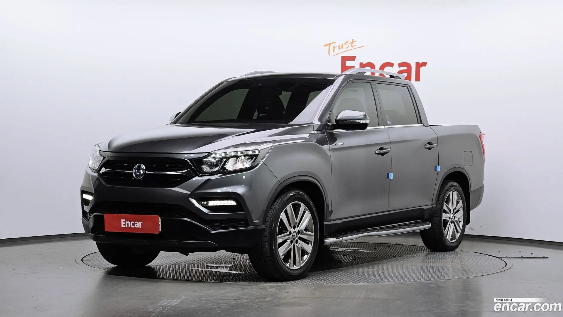 Main__Slider__Photo:Rexton KG Mobility 2020.0-0