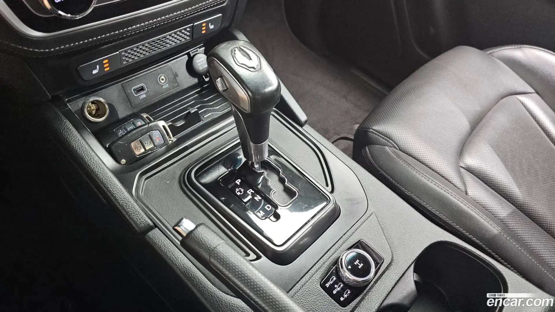 Rexton KG Mobility 2020.0-INNER-009