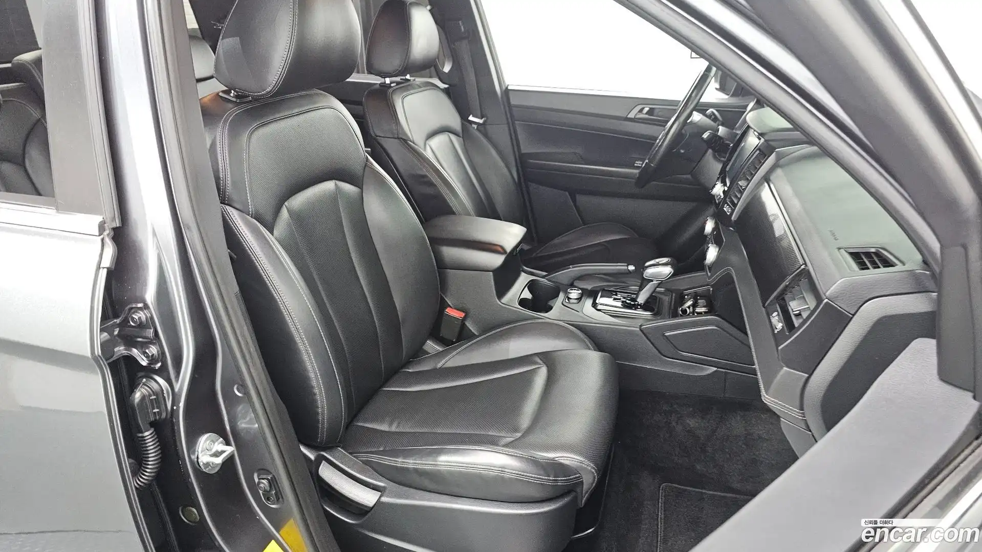 Rexton KG Mobility 2020.0-OPTION-016