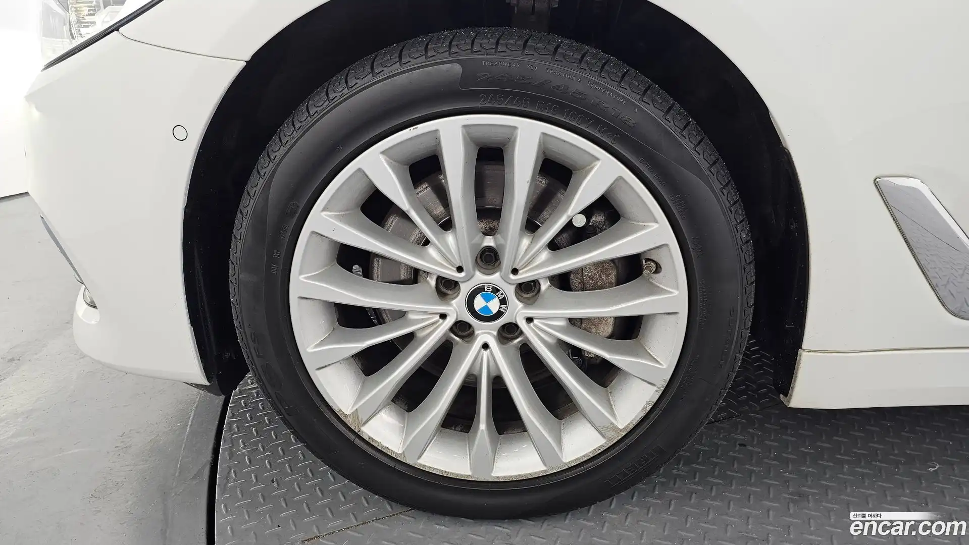 5-Series BMW 2020.4-OUTER-005
