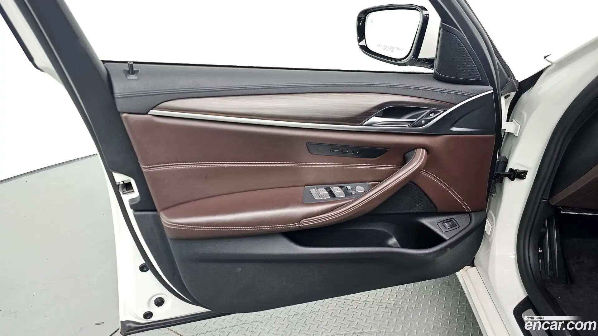 5-Series BMW 2020.4-INNER-034