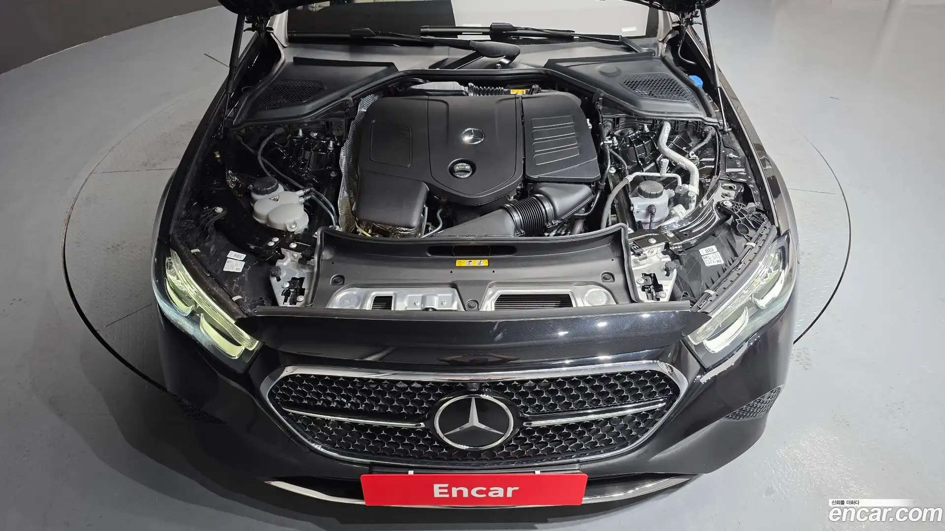 E-Class Mercedes-Benz 2025.5-OUTER-006
