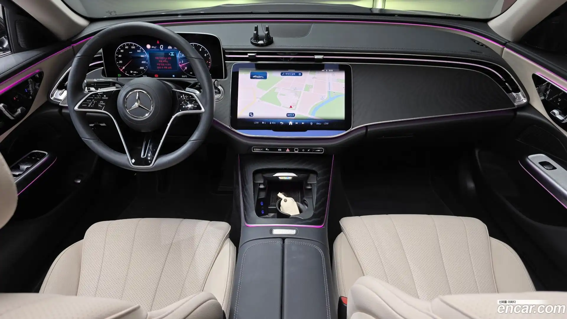 E-Class Mercedes-Benz 2025.5-INNER-007
