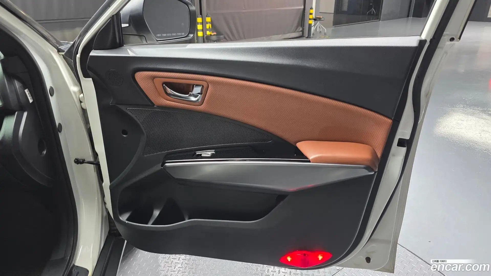 TIBOLI KG Mobility 2018.4-INNER-035