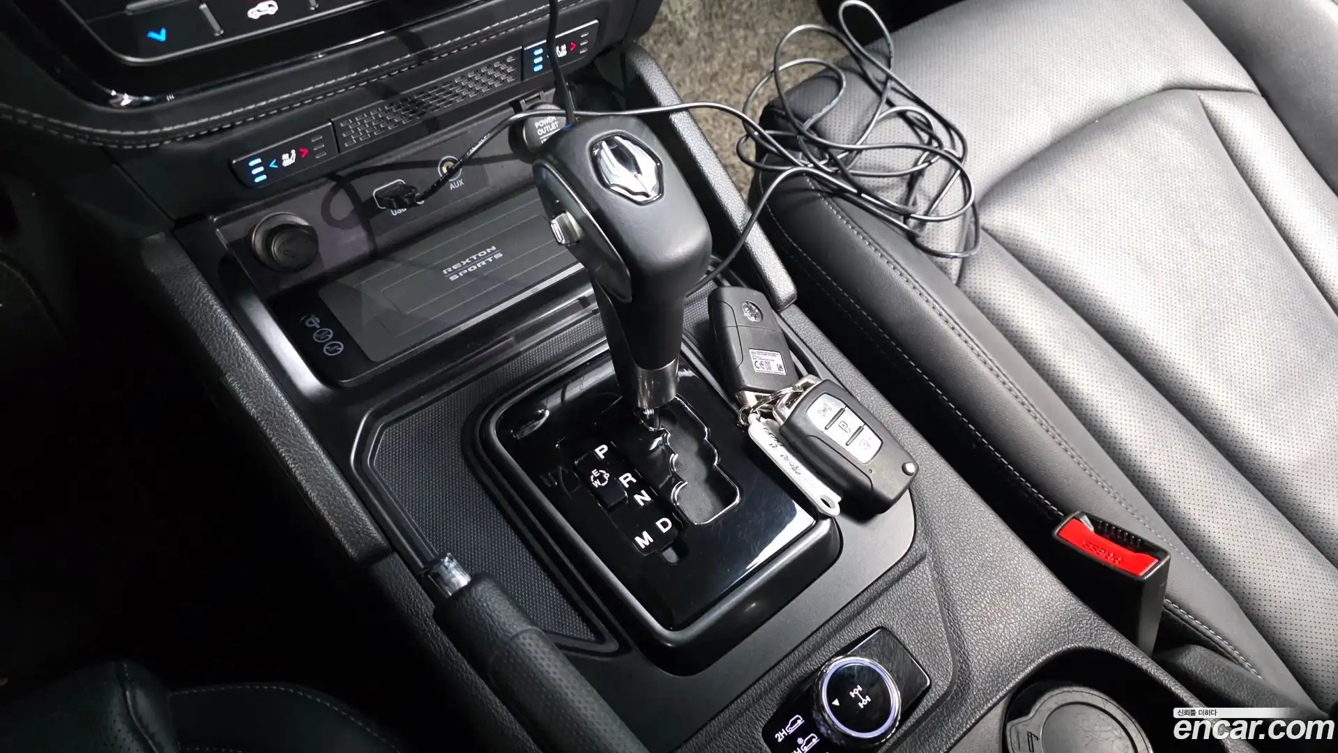 Rexton KG Mobility 2020.0-INNER-009