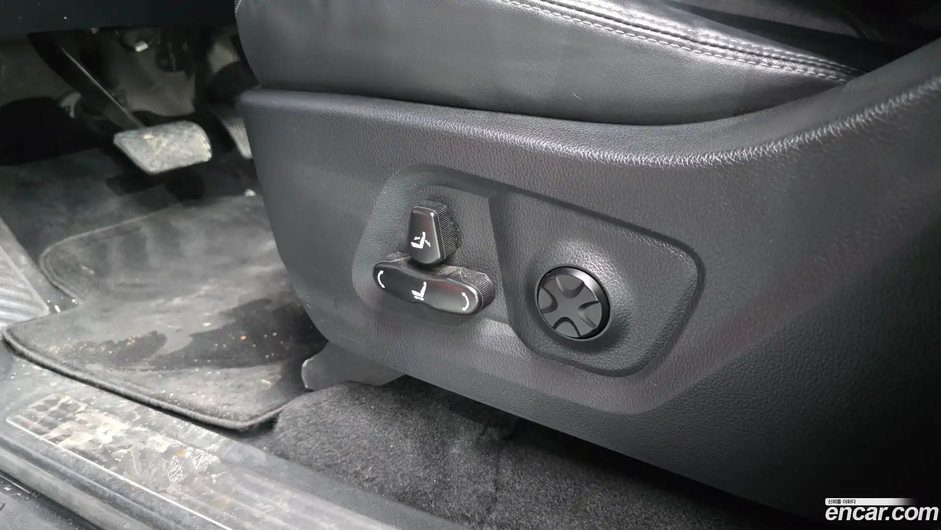 Rexton KG Mobility 2020.0-OPTION-044
