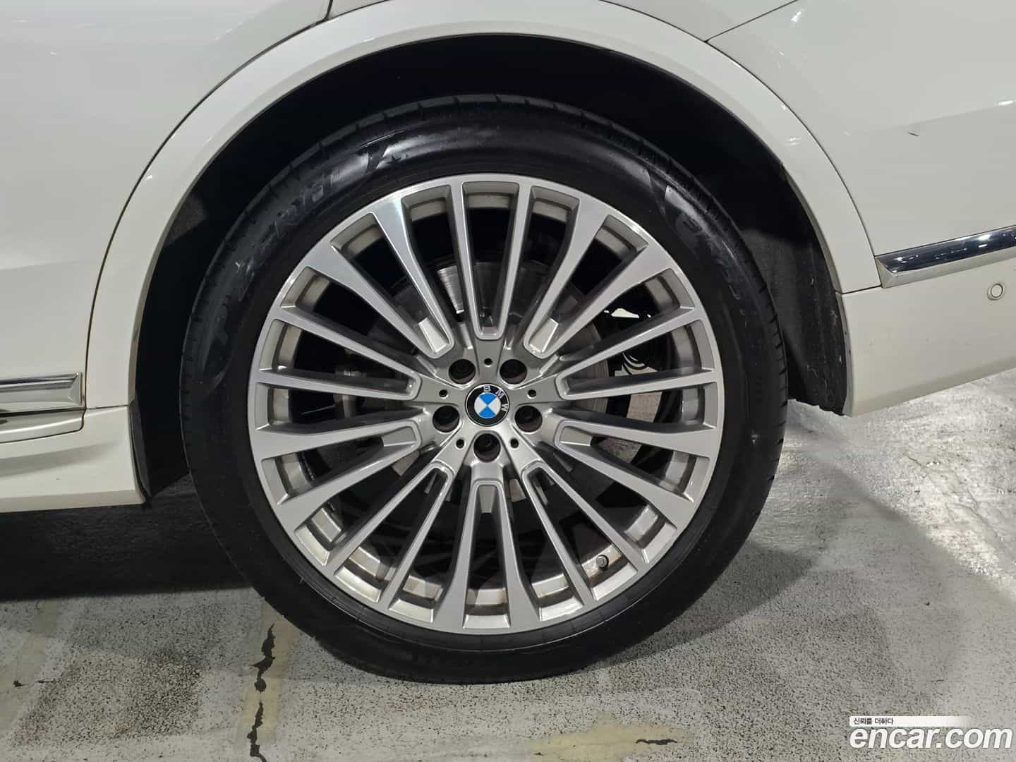 X7 BMW 2023.2-OUTER-005