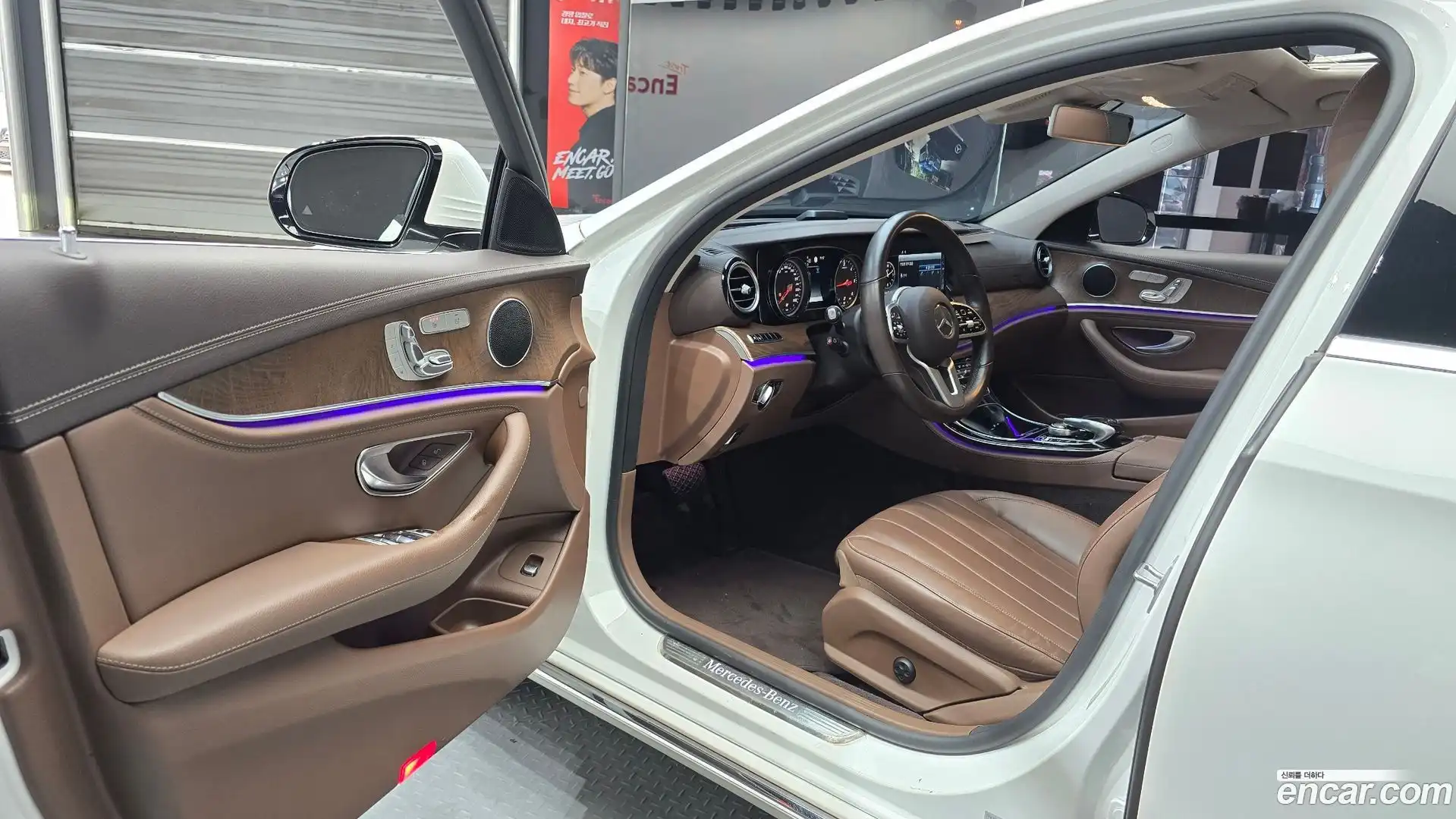 E-Class Mercedes-Benz 2019.6-INNER-010