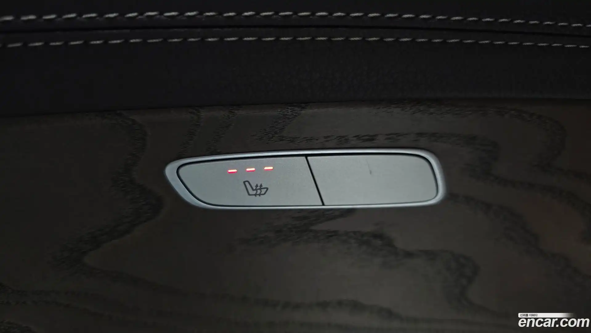 E-Class Mercedes-Benz 2019.6-OPTION-044