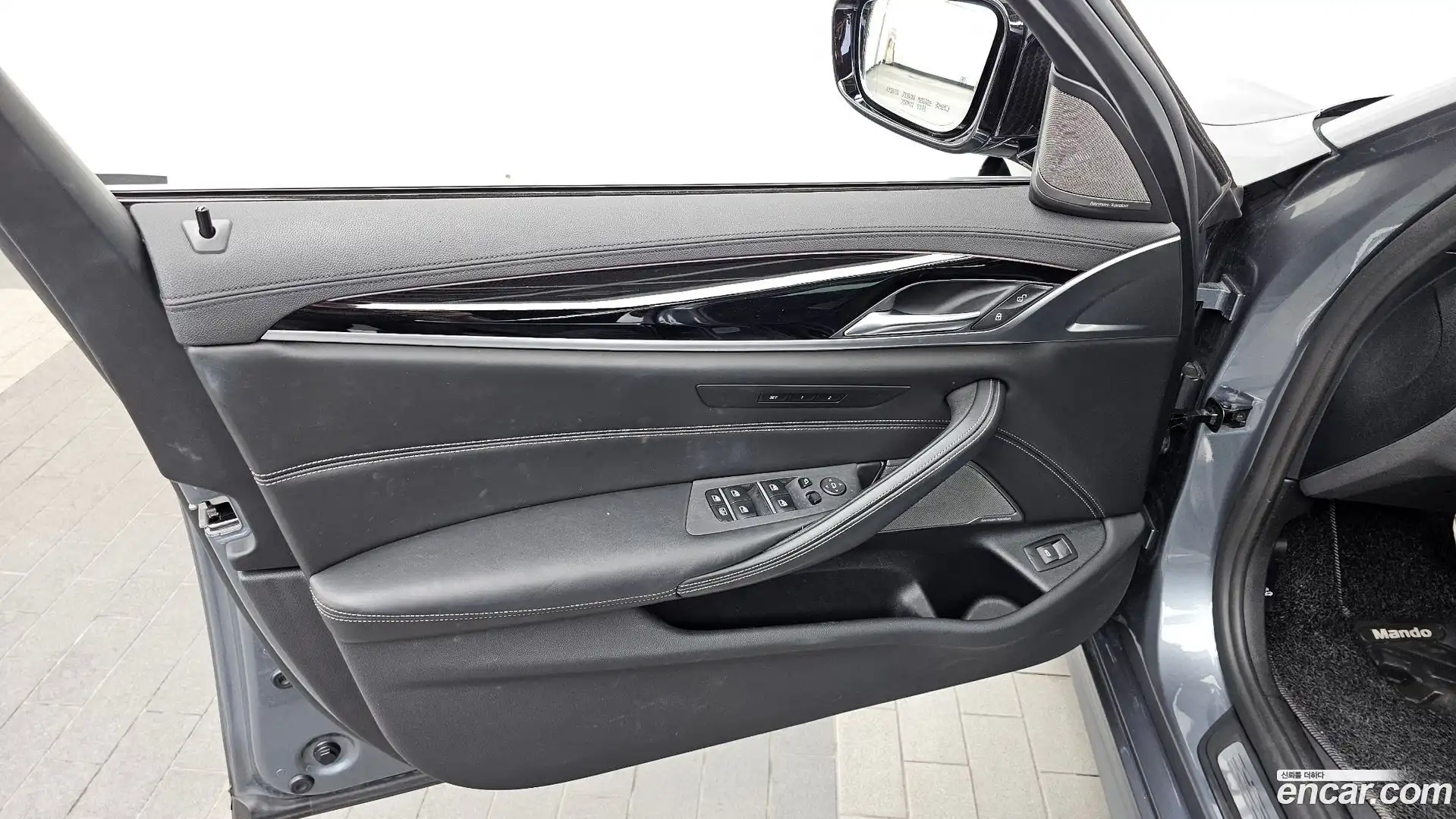 5-Series BMW 2018.11-INNER-034