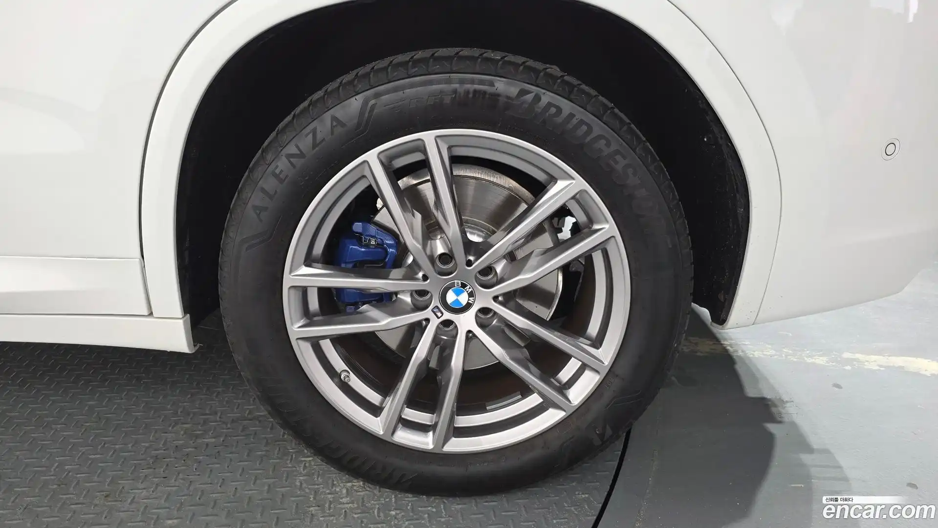 X3 BMW 2021.5-OUTER-031