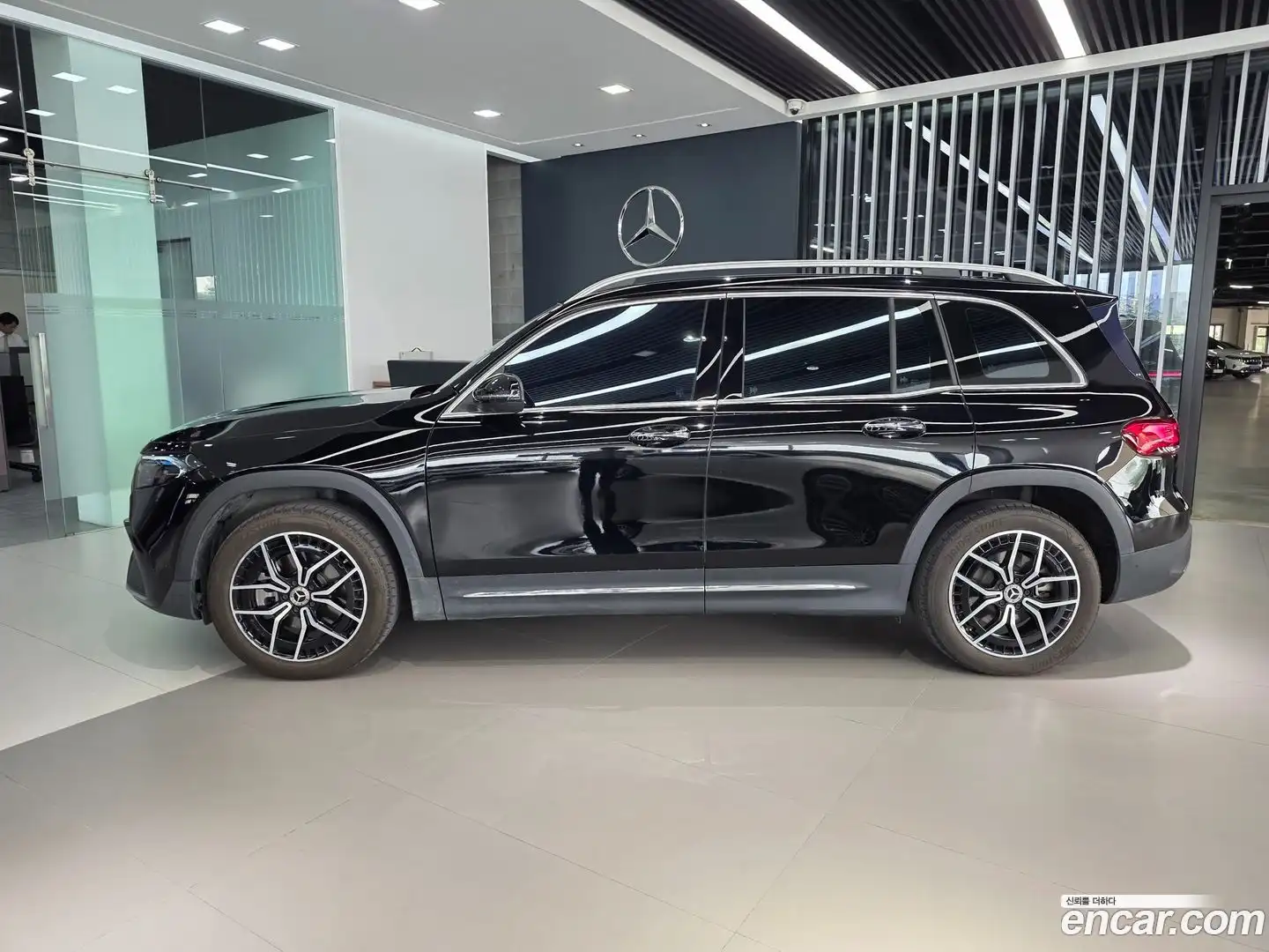EQB Mercedes-Benz 2023.11-OUTER-006