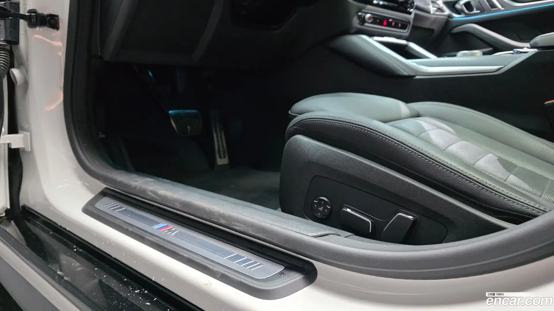 i4 BMW 2025.9-OPTION-043