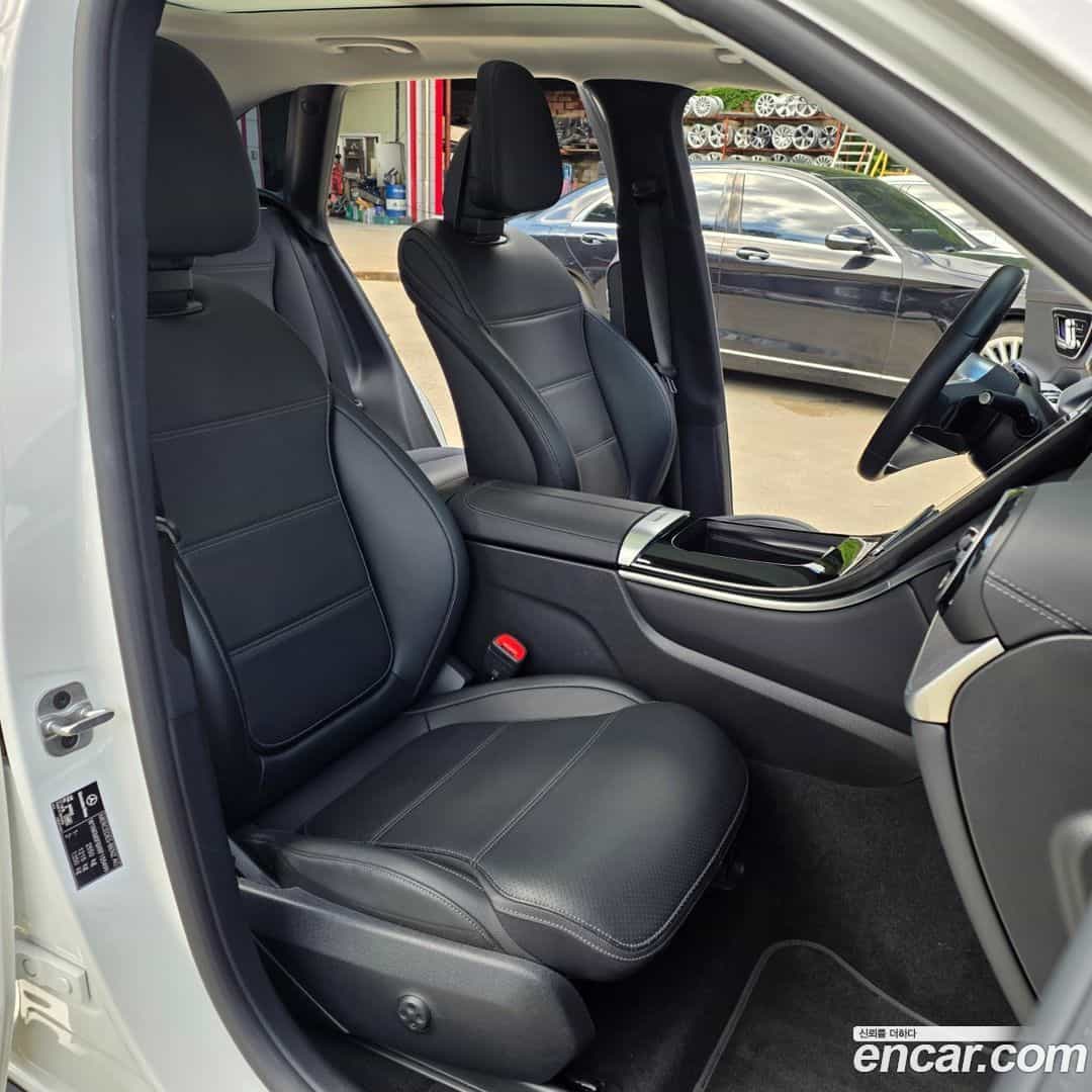 GLC-Class Mercedes-Benz 2024.4-OPTION-015