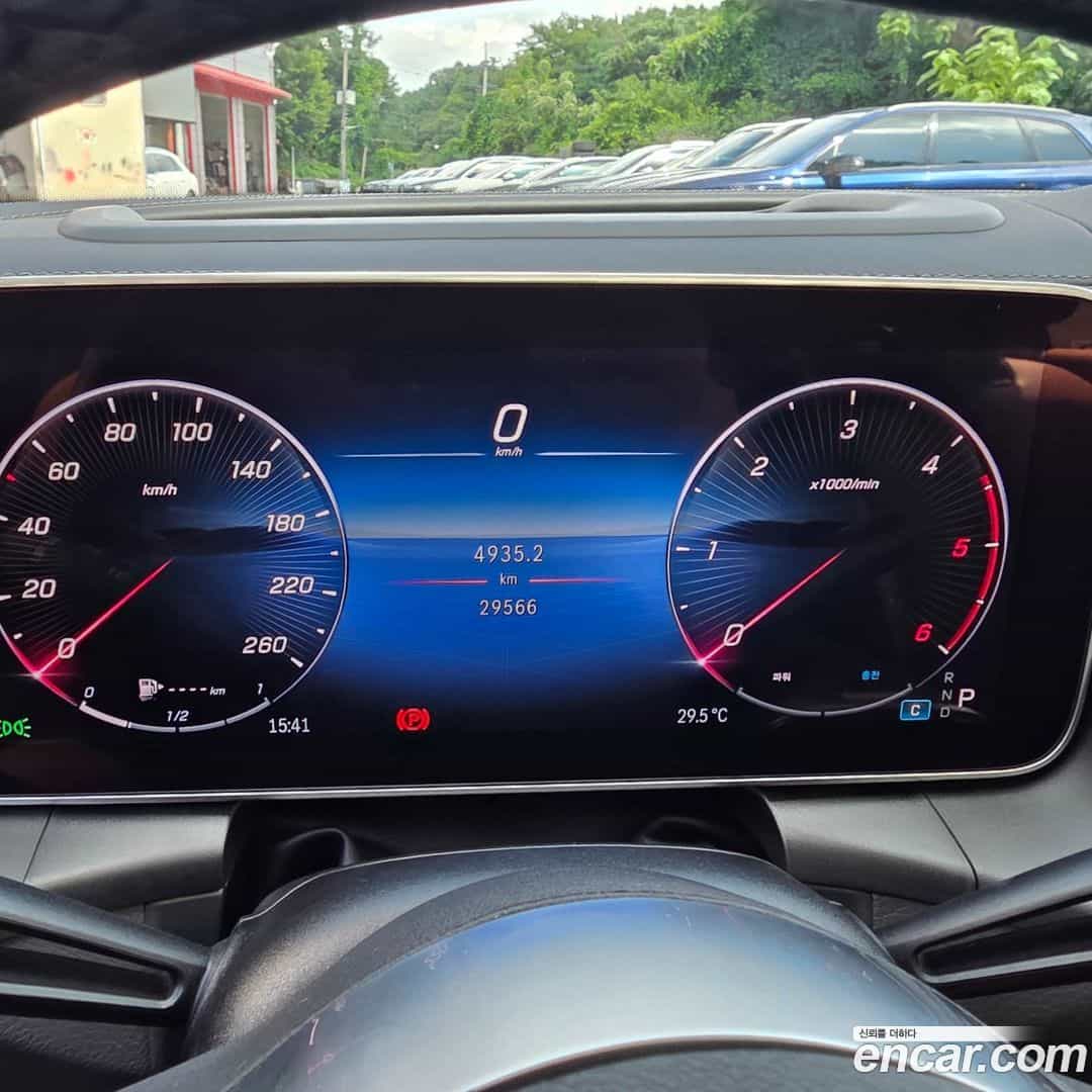 GLC-Class Mercedes-Benz 2024.4-OPTION-021