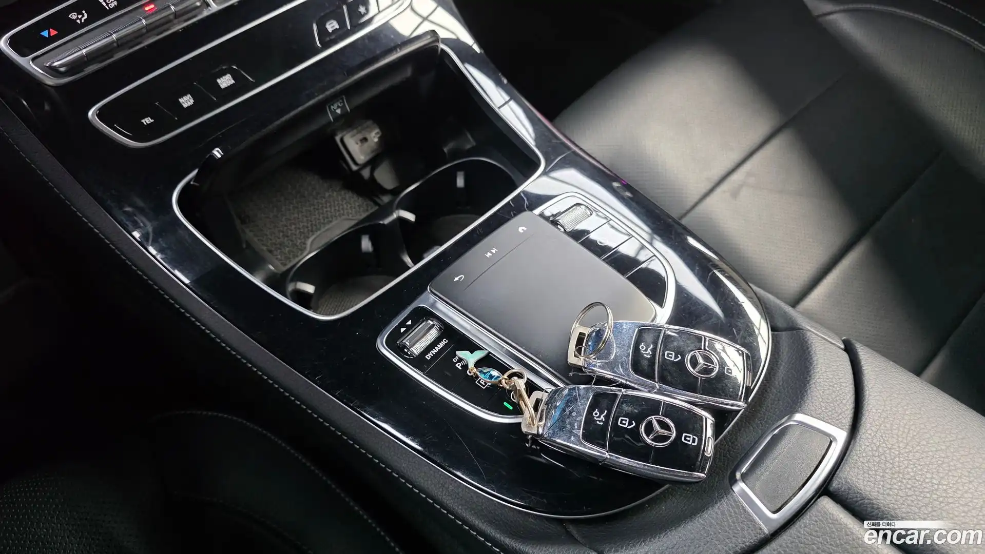 E-Class Mercedes-Benz 2022.4-INNER-009