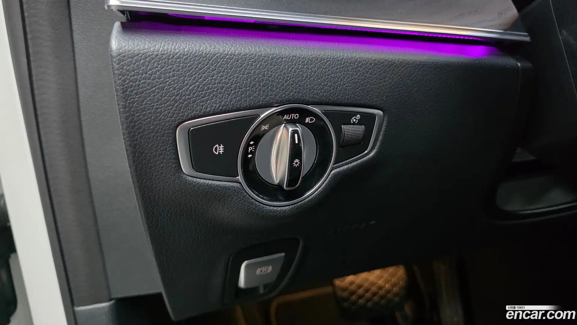 E-Class Mercedes-Benz 2022.4-OPTION-024