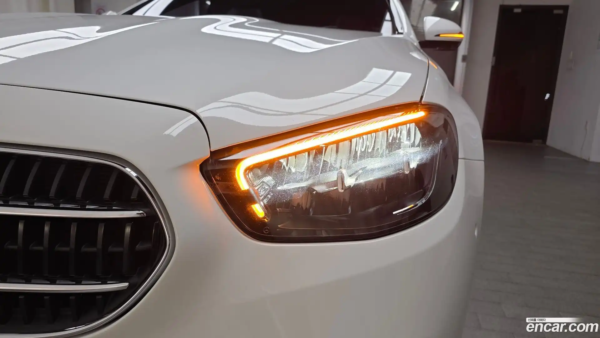 E-Class Mercedes-Benz 2022.4-OUTER-032