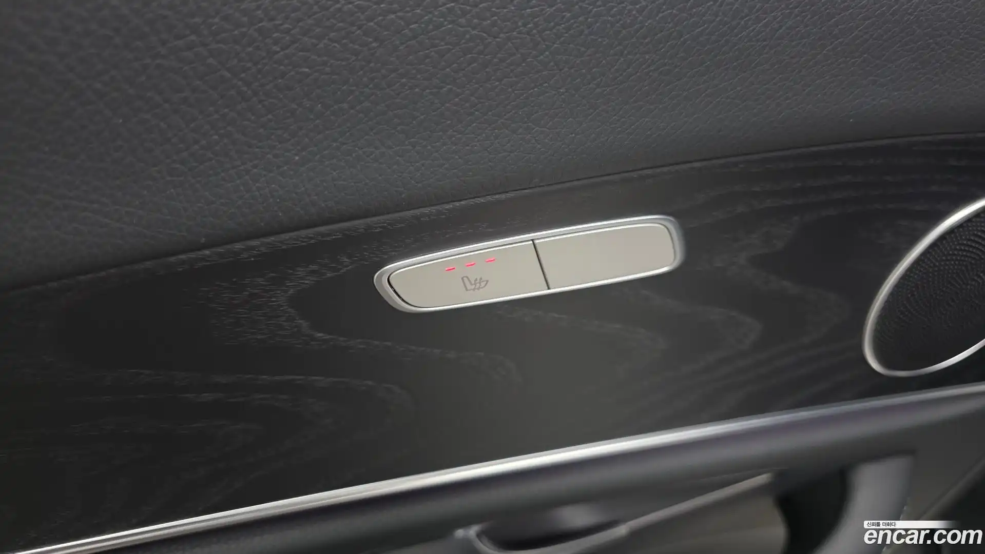 E-Class Mercedes-Benz 2022.4-OPTION-043
