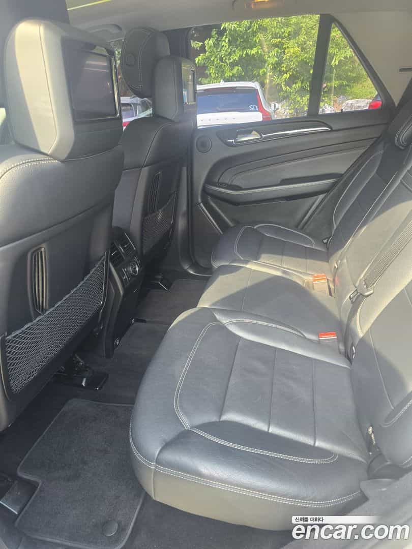 M-class Mercedes-Benz 2014.4-INNER-010