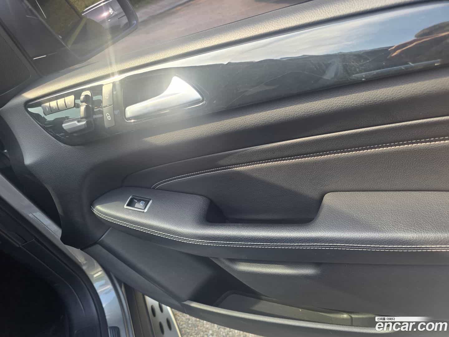 M-class Mercedes-Benz 2014.4-OPTION-016