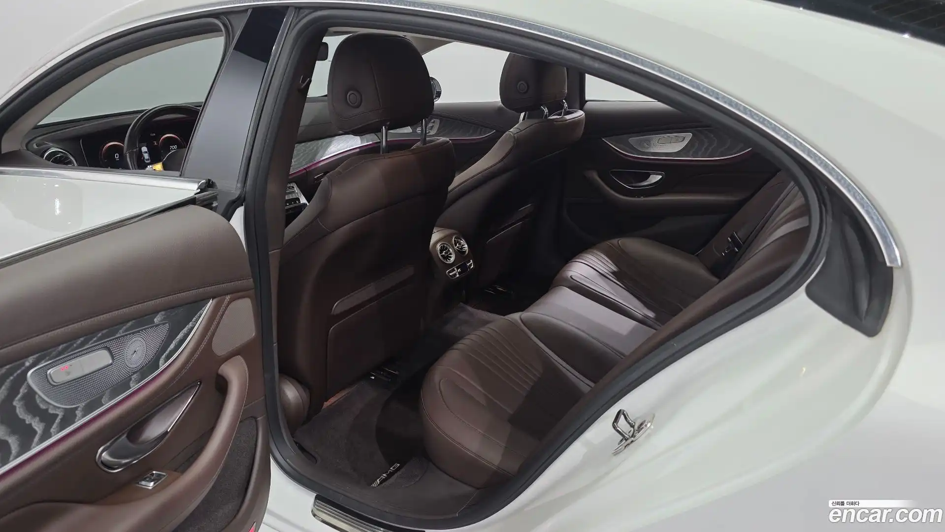 CLS-Class Mercedes-Benz 2021.3-INNER-036