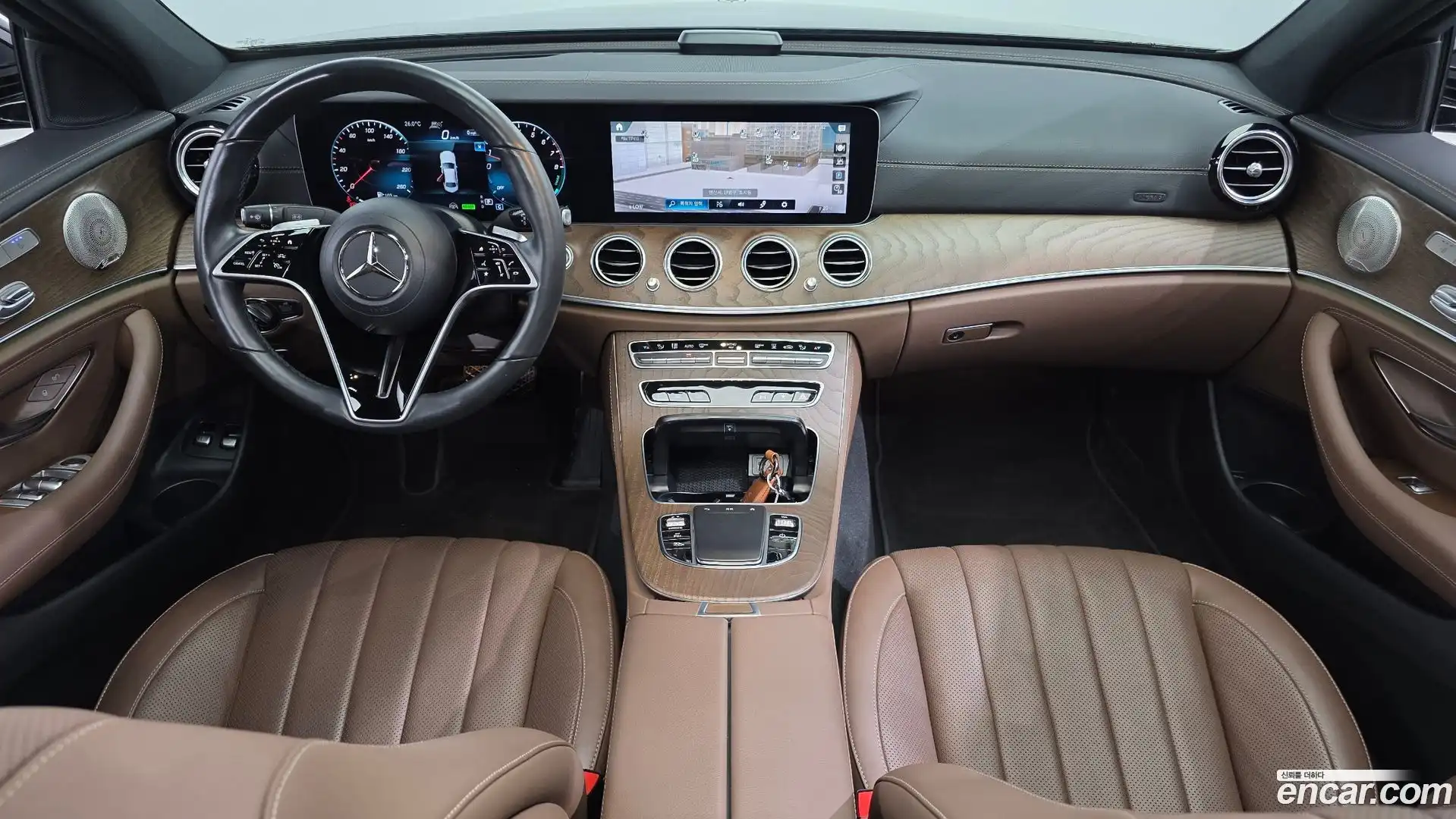 E-Class Mercedes-Benz 2023.3-INNER-007