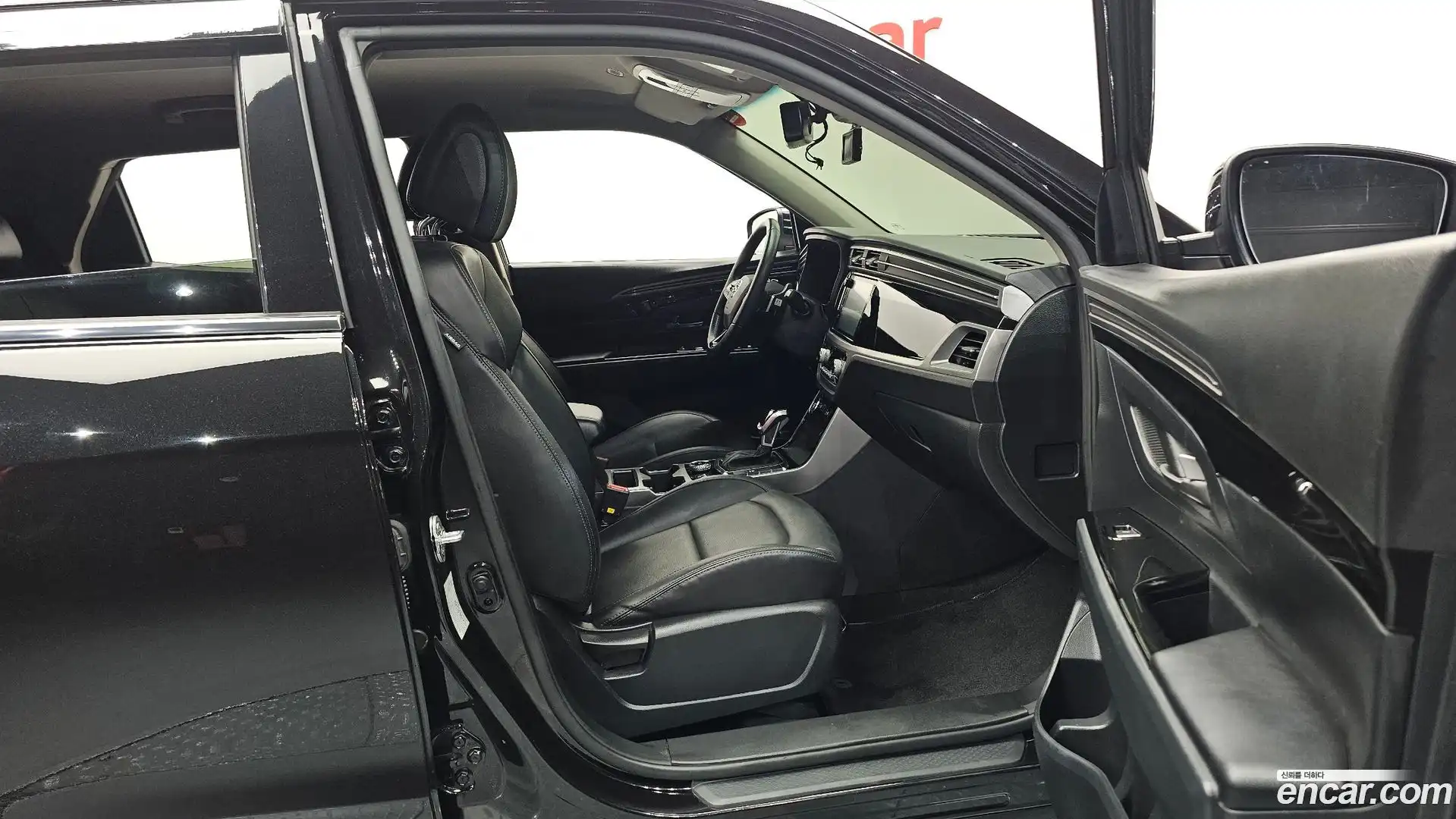 KORANDO KG Mobility 2020.6-INNER-036