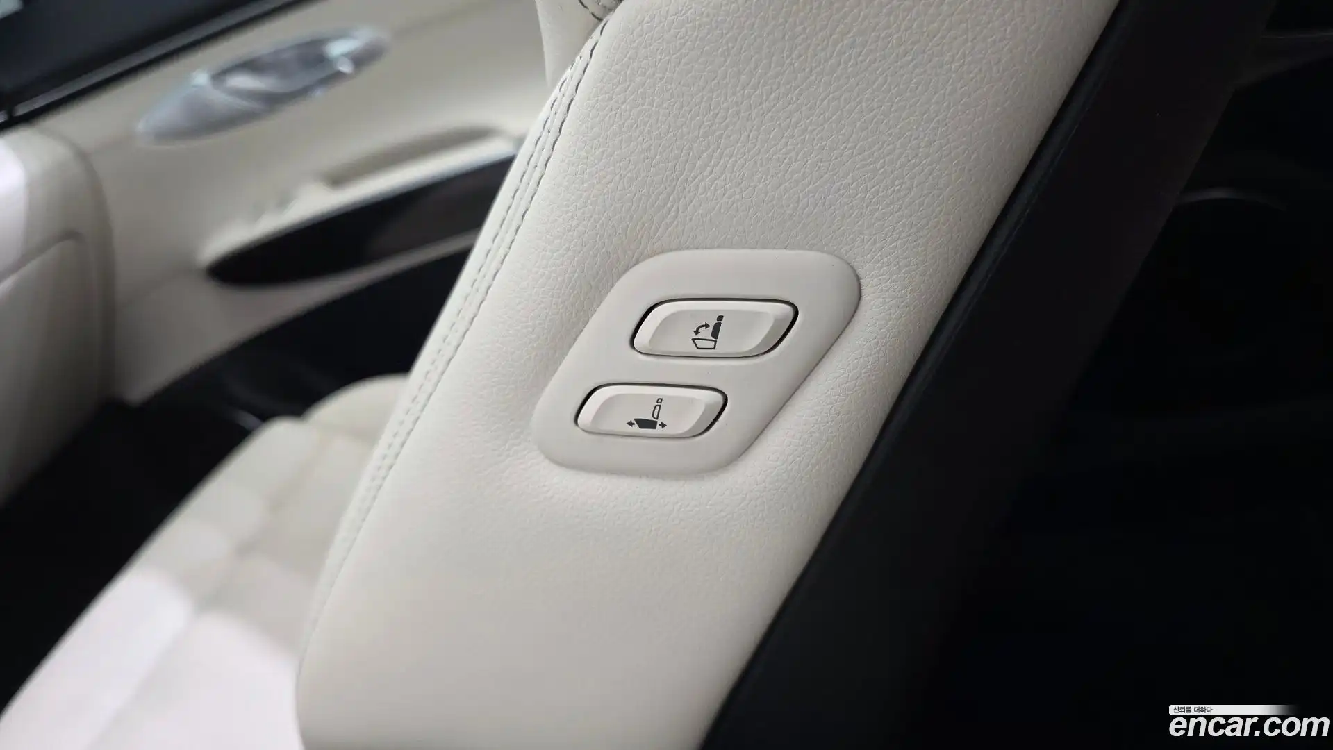 GV70 Genesis 2022.3-OPTION-042