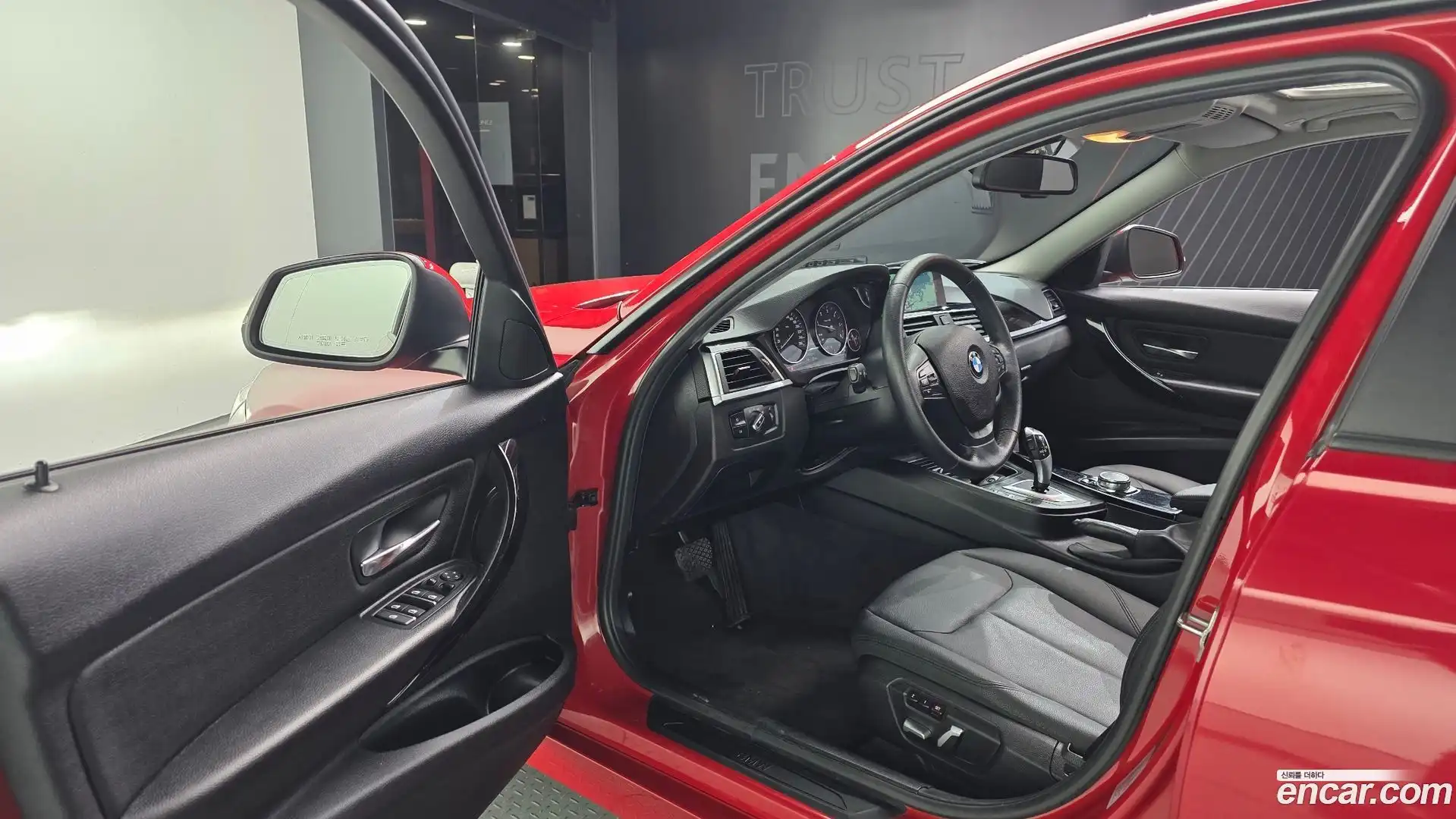 3-Series BMW 2016.9-INNER-010