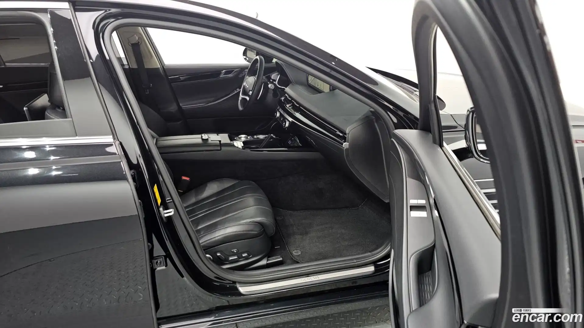 G80 Genesis 2022.1-INNER-036