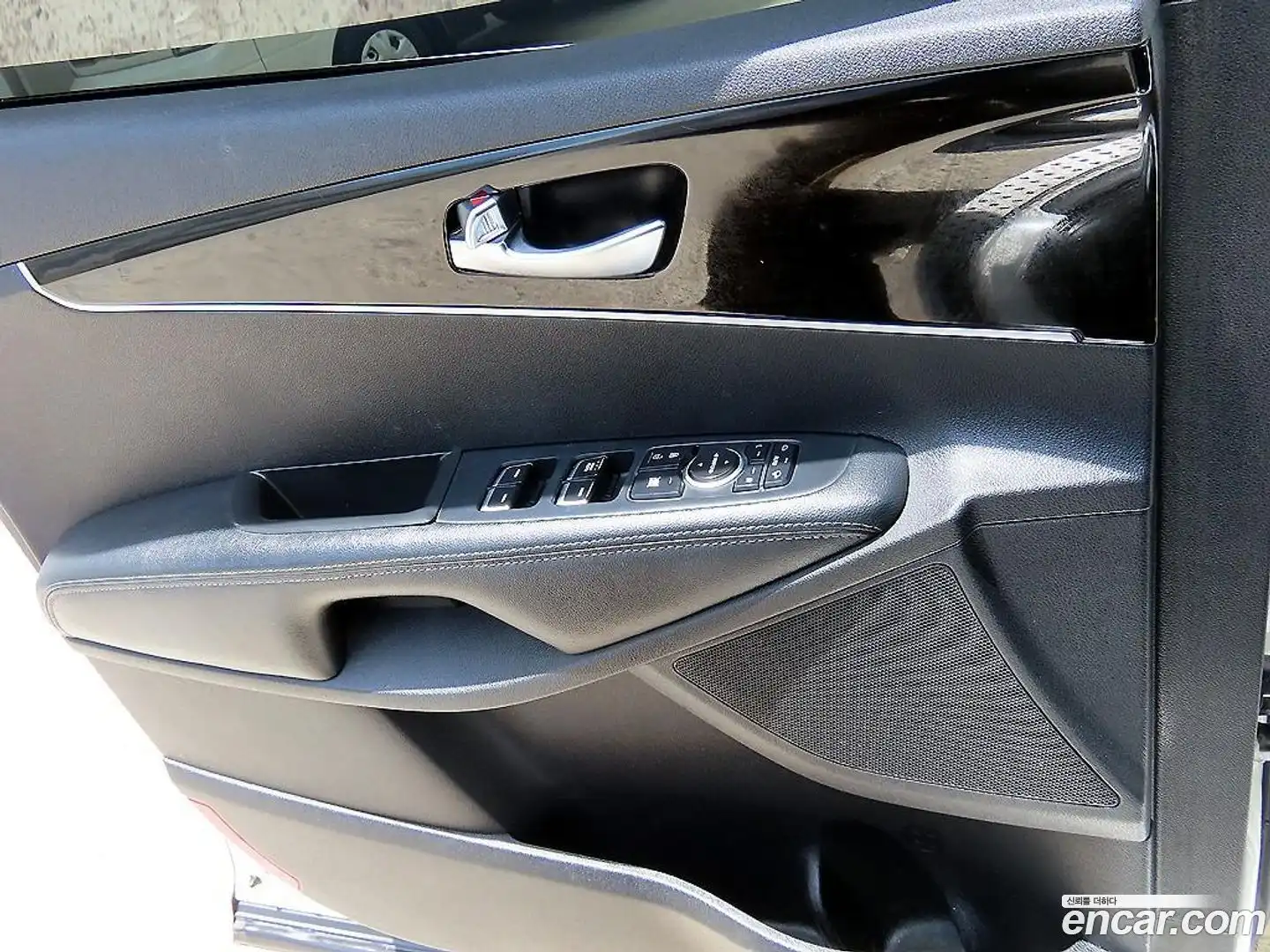 Sorento Kia 2018.7-OPTION-015