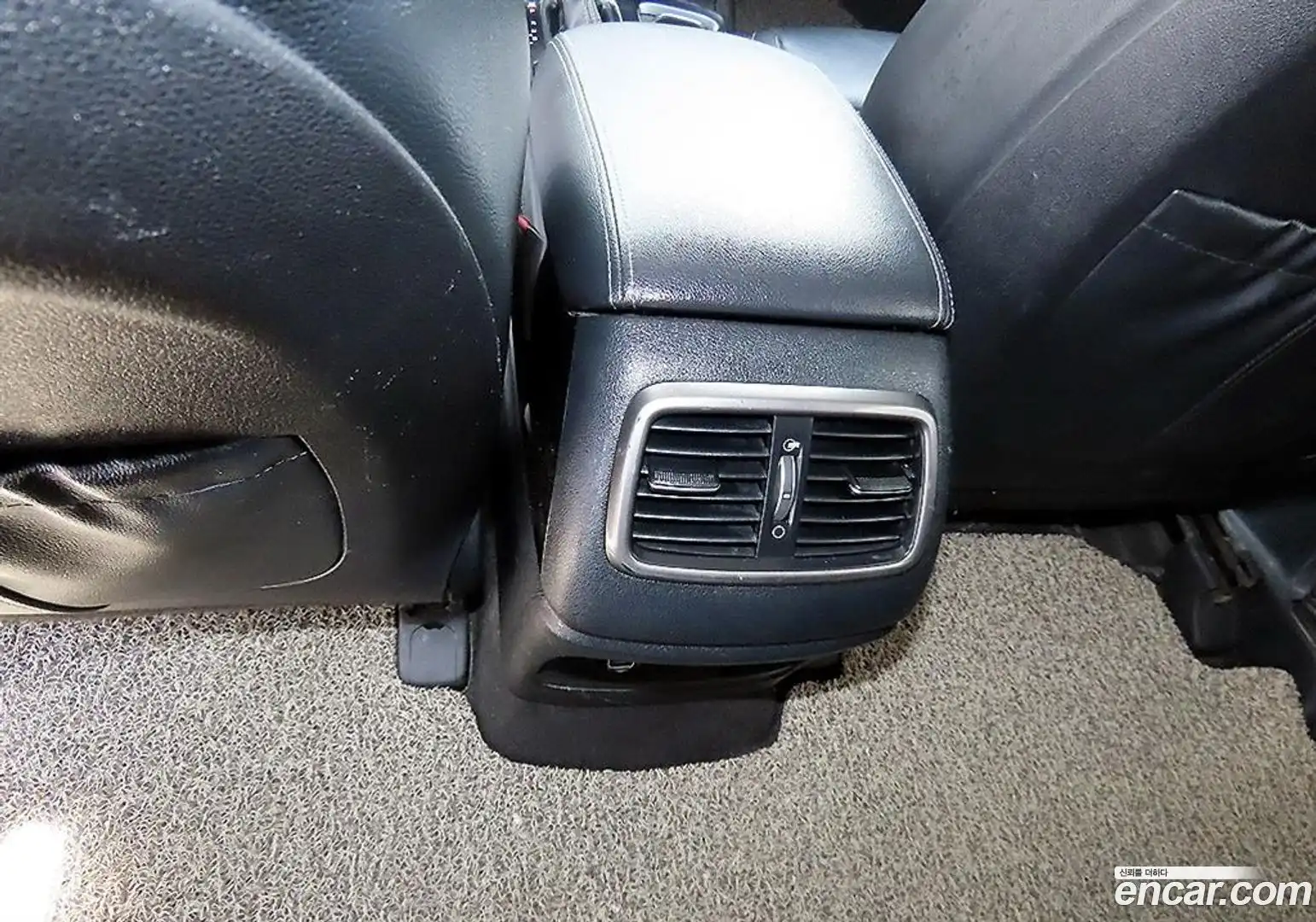 Sorento Kia 2018.7-OPTION-022